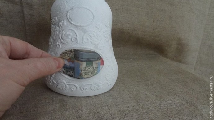 Мастер-класс: декор бутылки для святой воды в технике декупаж, часть 2