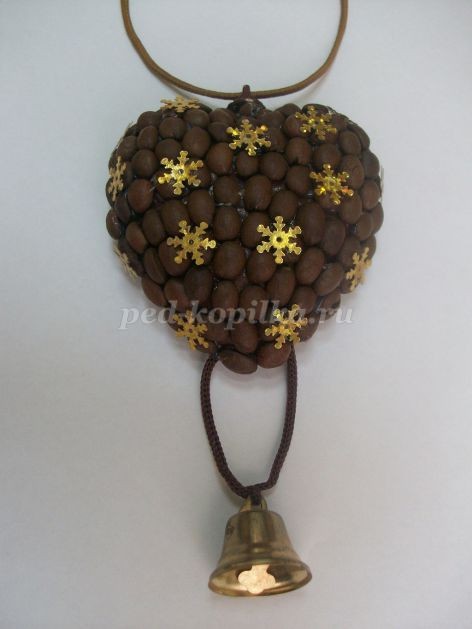 Сердце из кофейных зерен: мастер-класс