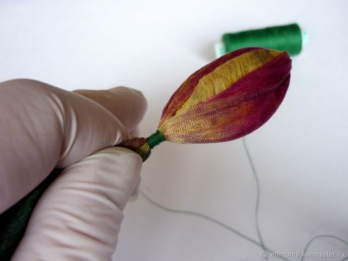 Мастер-класс по изготовлению броши "Тюльпан" из шёлка: часть 5