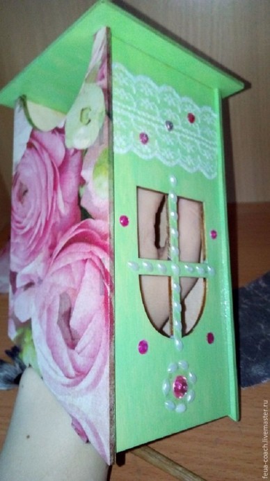 Декорируем чайный домик "Пионы" в технике декупаж файловым методом: часть 3