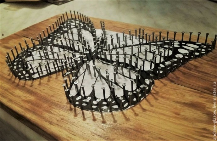 Создаем бабочку в стиле String Art