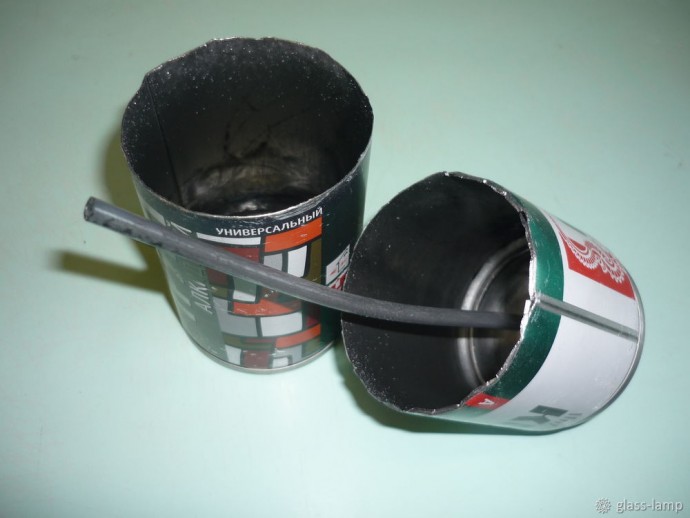 Изготавливаем настольный светильник из стеклянной бутылки: часть 1