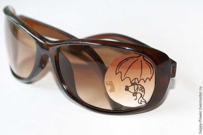 Декорируем солнечные очки росписью и стразами Сваровски