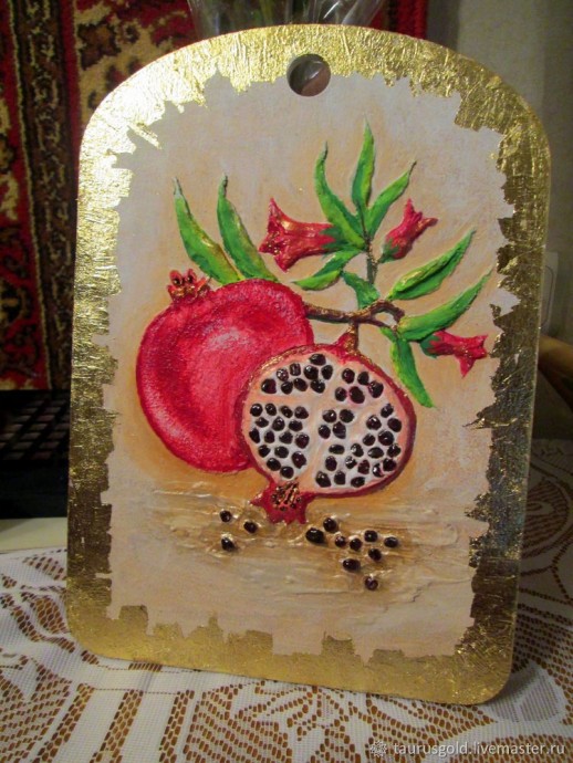 Мастерим интересную ключницу "Гранат"