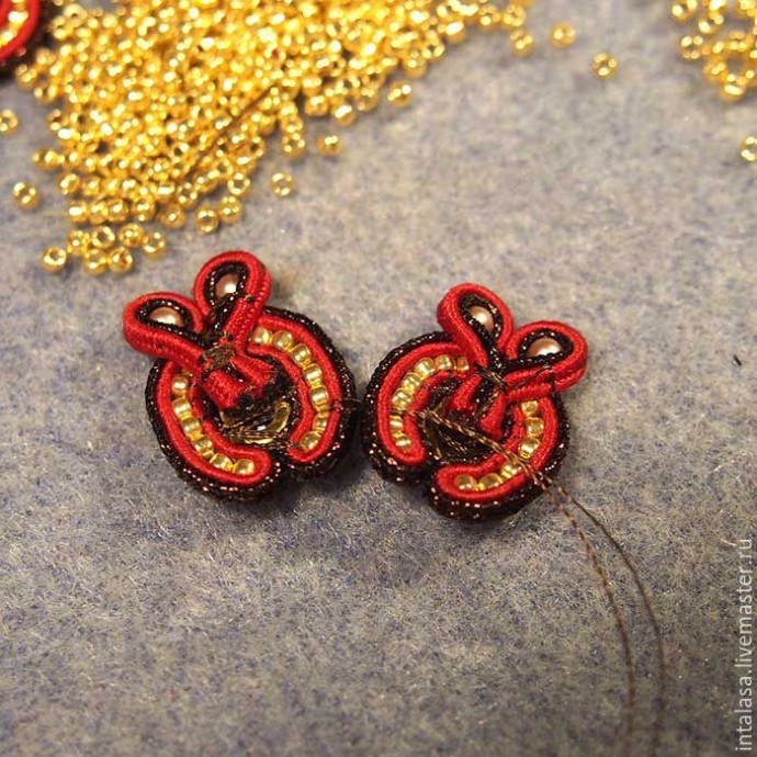 Делаем сутажную брошь "Аленький цветочек": часть 3