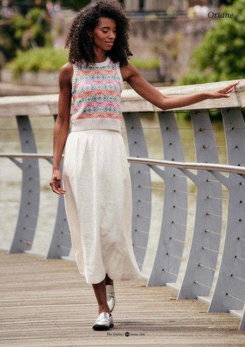 Жилет с жаккардом спицами