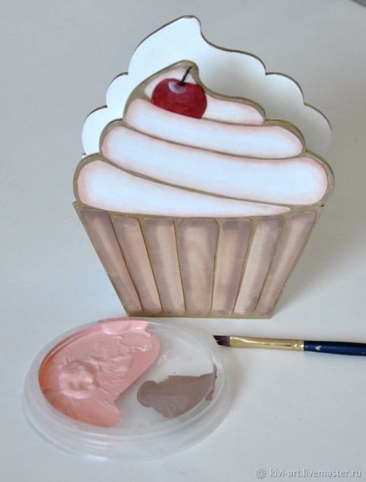 Делаем сумочку-кекс своими руками: часть 3