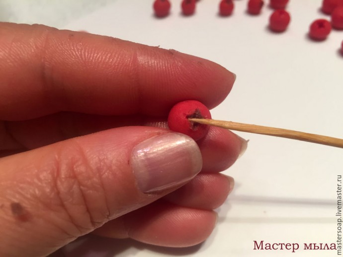 Мастер-класс по мыльной картине "Снегирь": часть 4