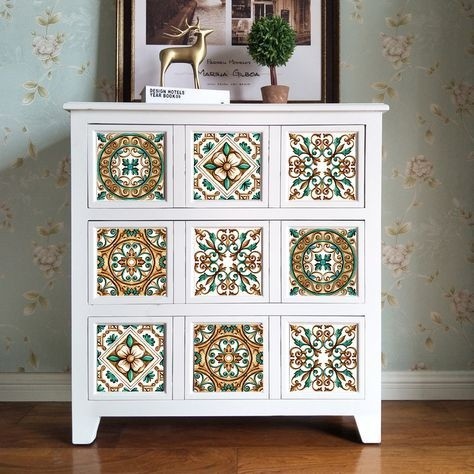 Остатки обоев как источник новых идей