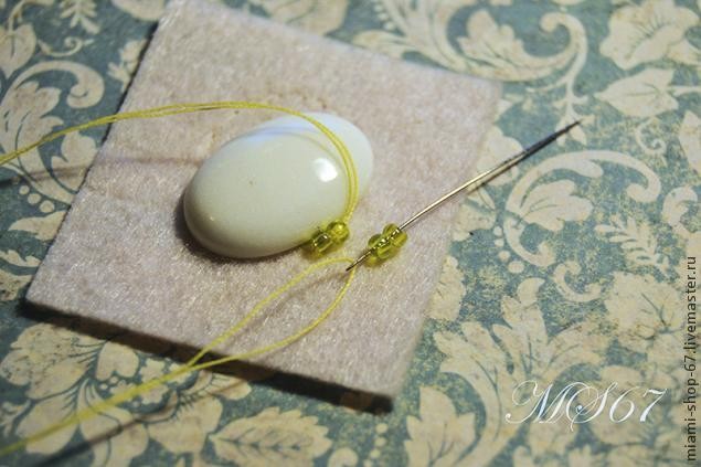 Вышивка бисером, урок №2: как обшить кабошон бисером, гобеленовое плетение