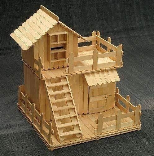 Новогодний домик из деревянных палочек